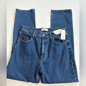 Abercrombie and Fitch Ultra High Rise The Slim Straight Blue Jeans Size 30 /10S